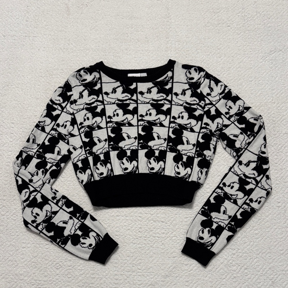 NWOT Forever 21 Mickey Mouse Junior Crop Top Sweater Sz L